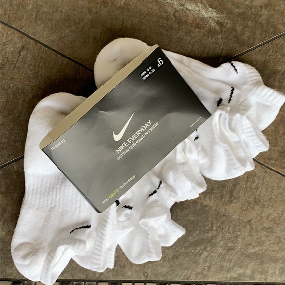 NIKE EVERYDAY COTTON CUSHIONED NO SHOW SOCKS - Picture 12 of 16